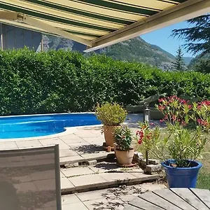 Au Paradis Des Grillons Appartement